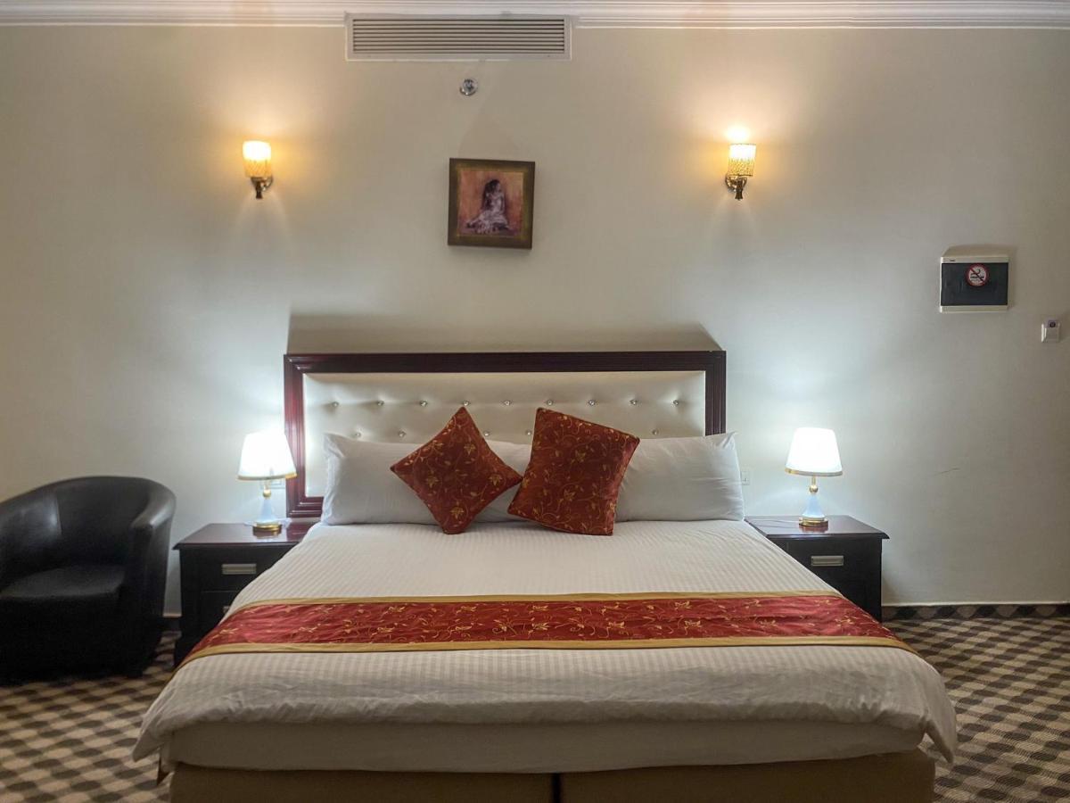 Abu Mazen Hotel Хеброн Екстериор снимка